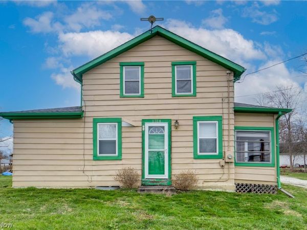 1314 Bank Street , Atwater, OH 44201