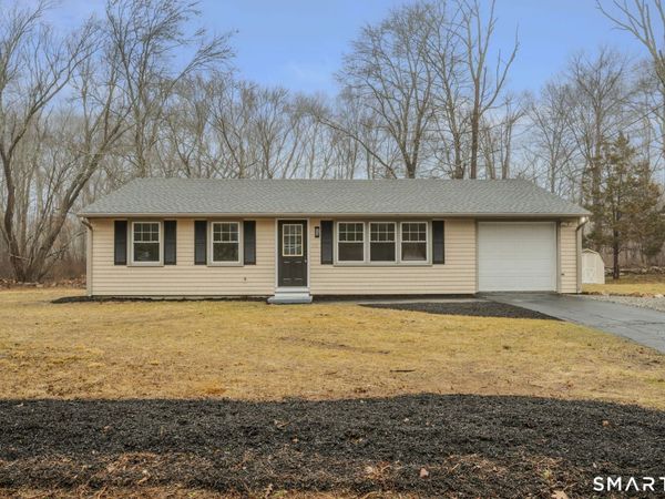 153 Meeting House, Ledyard, CT 06339