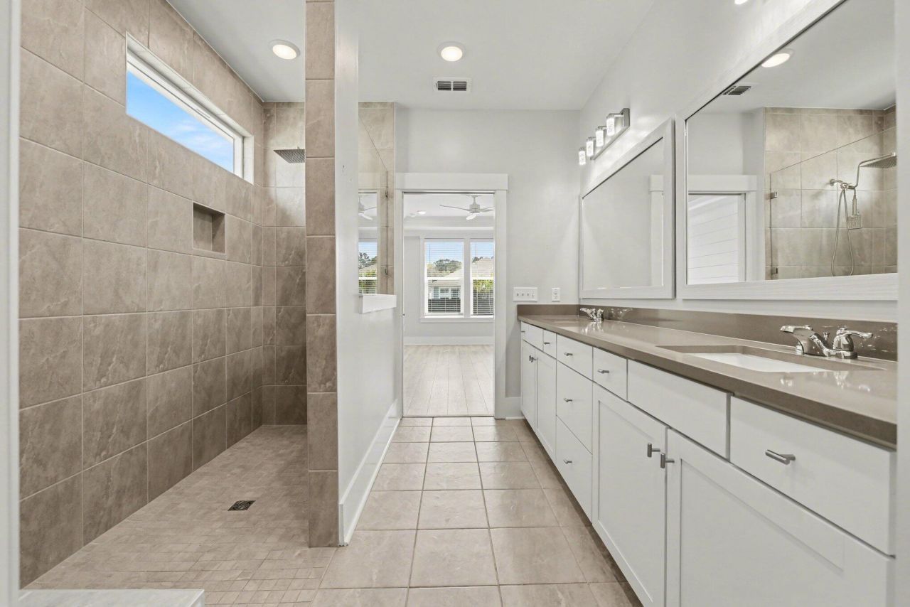 1970 Parish House Circle Photo 12