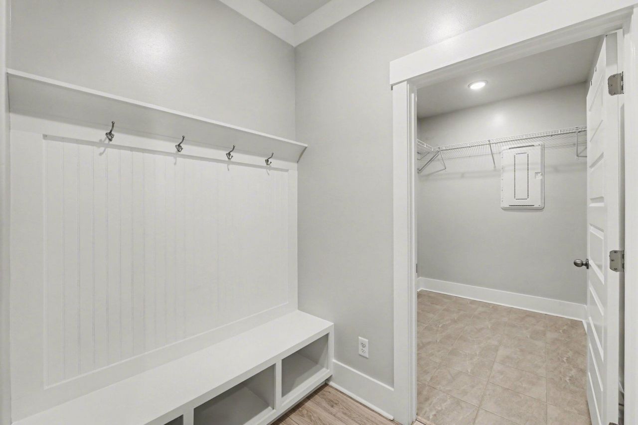 1970 Parish House Circle Photo 27