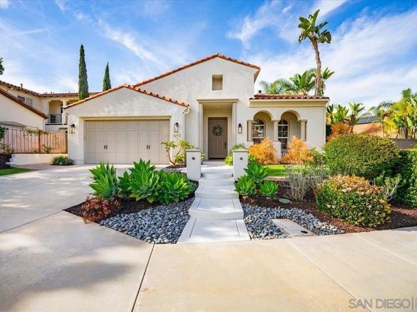 3272 Avenida La Cima, Carlsbad, CA 92009