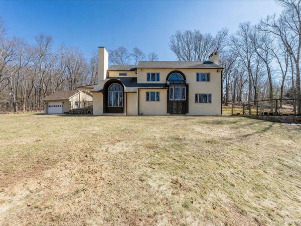 17 Highview Road, Pound Ridge, NY 10576