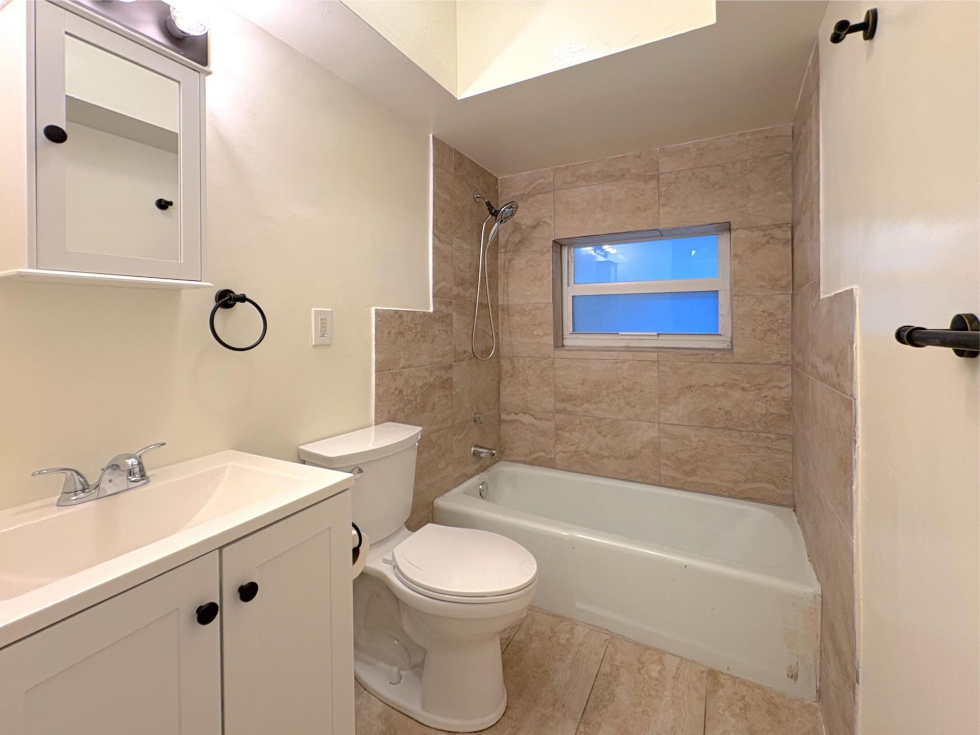 1124 NE 5th Avenue, Unit 6, Fort Lauderdale, FL 33304 Photo