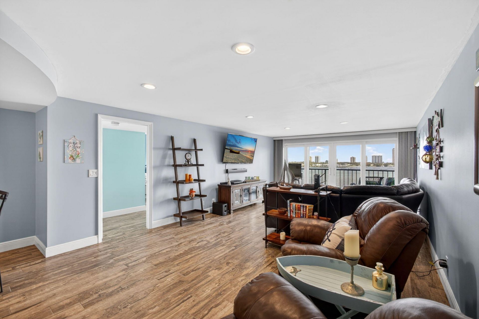 3040 Lake Shore Drive, Riviera Beach, FL 33404 Photo