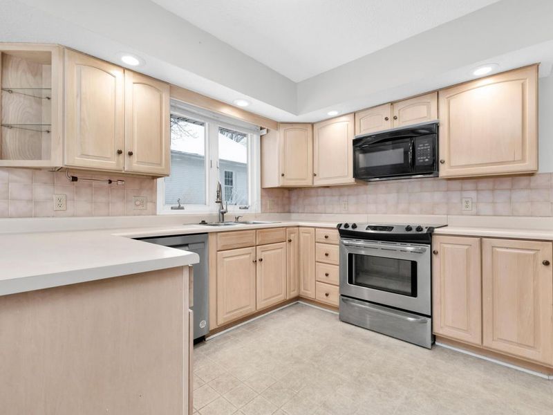 111 East Glen Drive, Bellefontaine, OH 43311 Photo 11