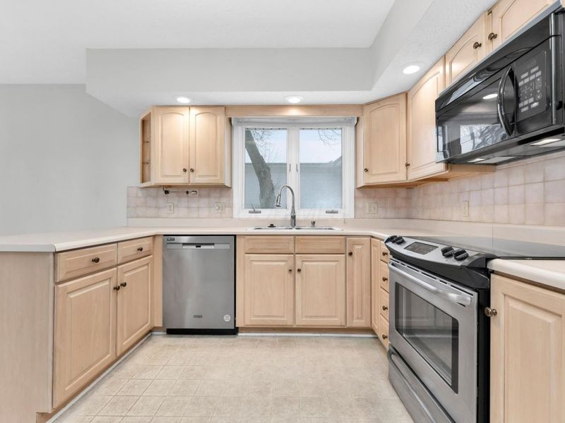 111 East Glen Drive, Bellefontaine, OH 43311 Photo 13