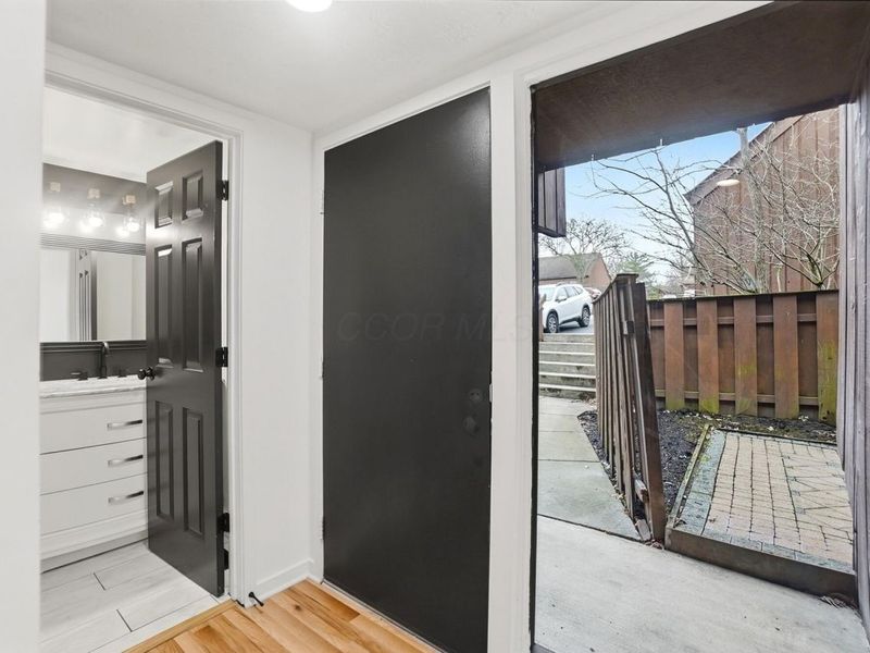 4936 Wintersong Lane, Unit 4, Westerville, OH 43081 Photo 4