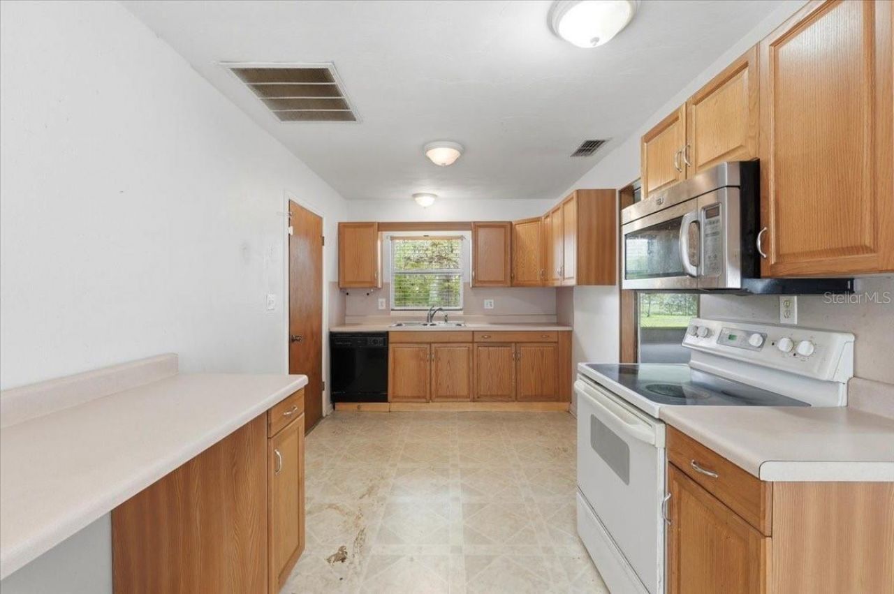 4429 Pinebrooke Place, Dover, FL 33527 Photo