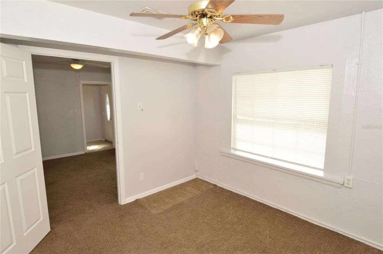 6855 Dartmouth Avenue N, Saint Petersburg, FL 33710 Photo