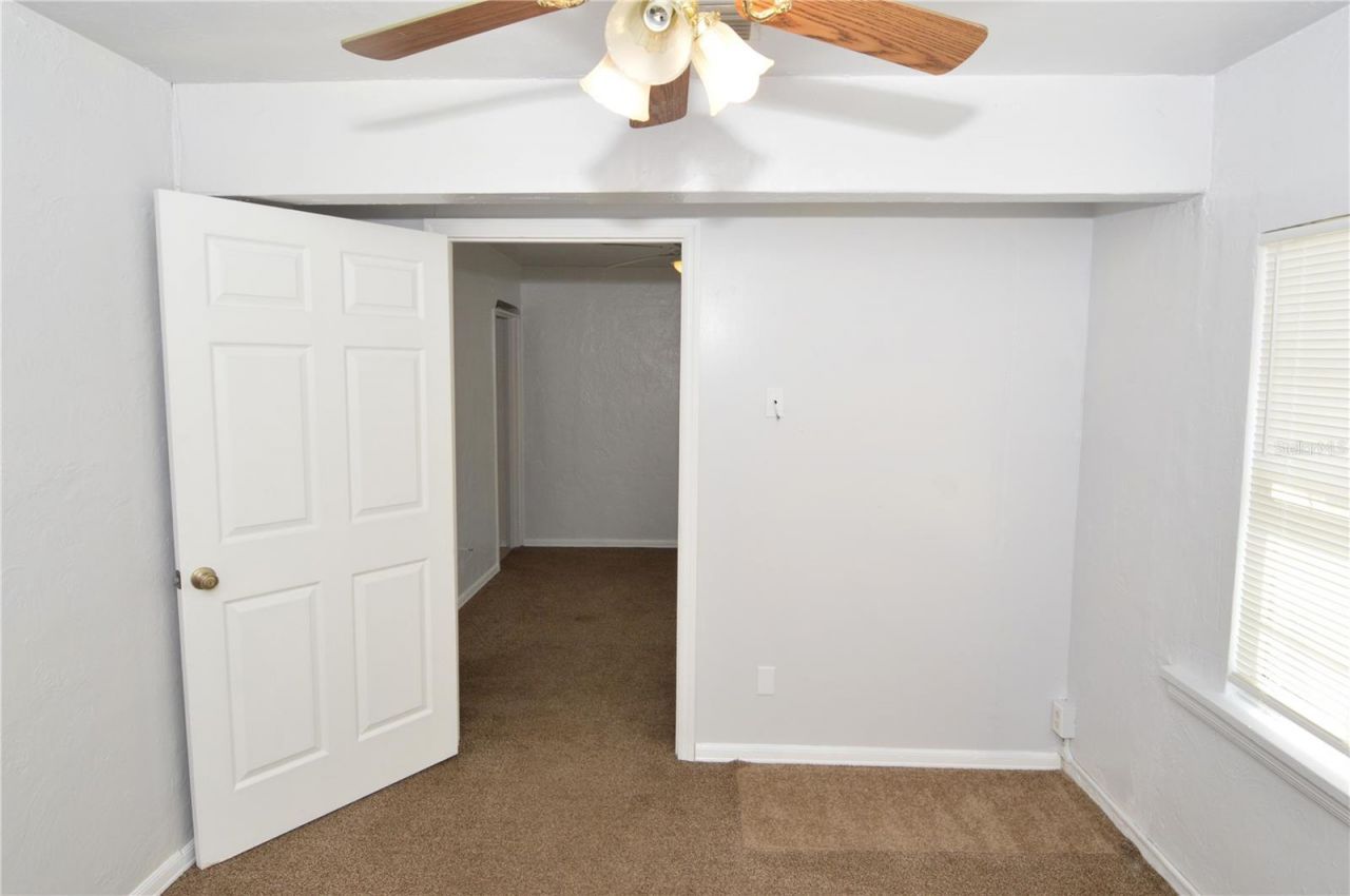 6855 Dartmouth Avenue N, Saint Petersburg, FL 33710 Photo