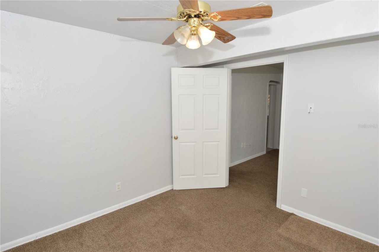 6855 Dartmouth Avenue N, Saint Petersburg, FL 33710 Photo