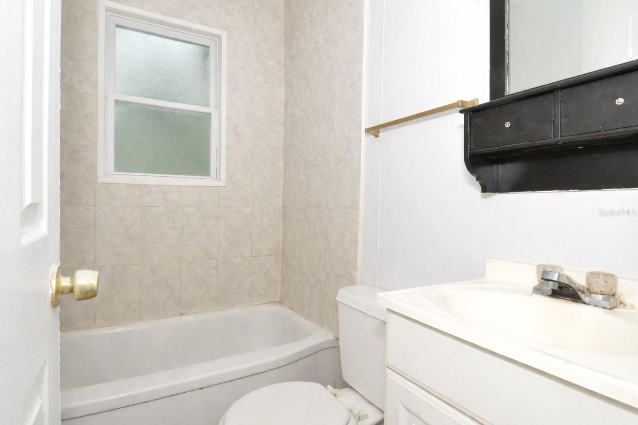 6855 Dartmouth Avenue N, Saint Petersburg, FL 33710 Photo