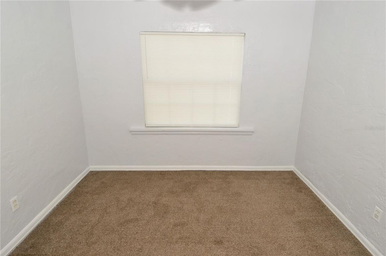 6855 Dartmouth Avenue N, Saint Petersburg, FL 33710 Photo