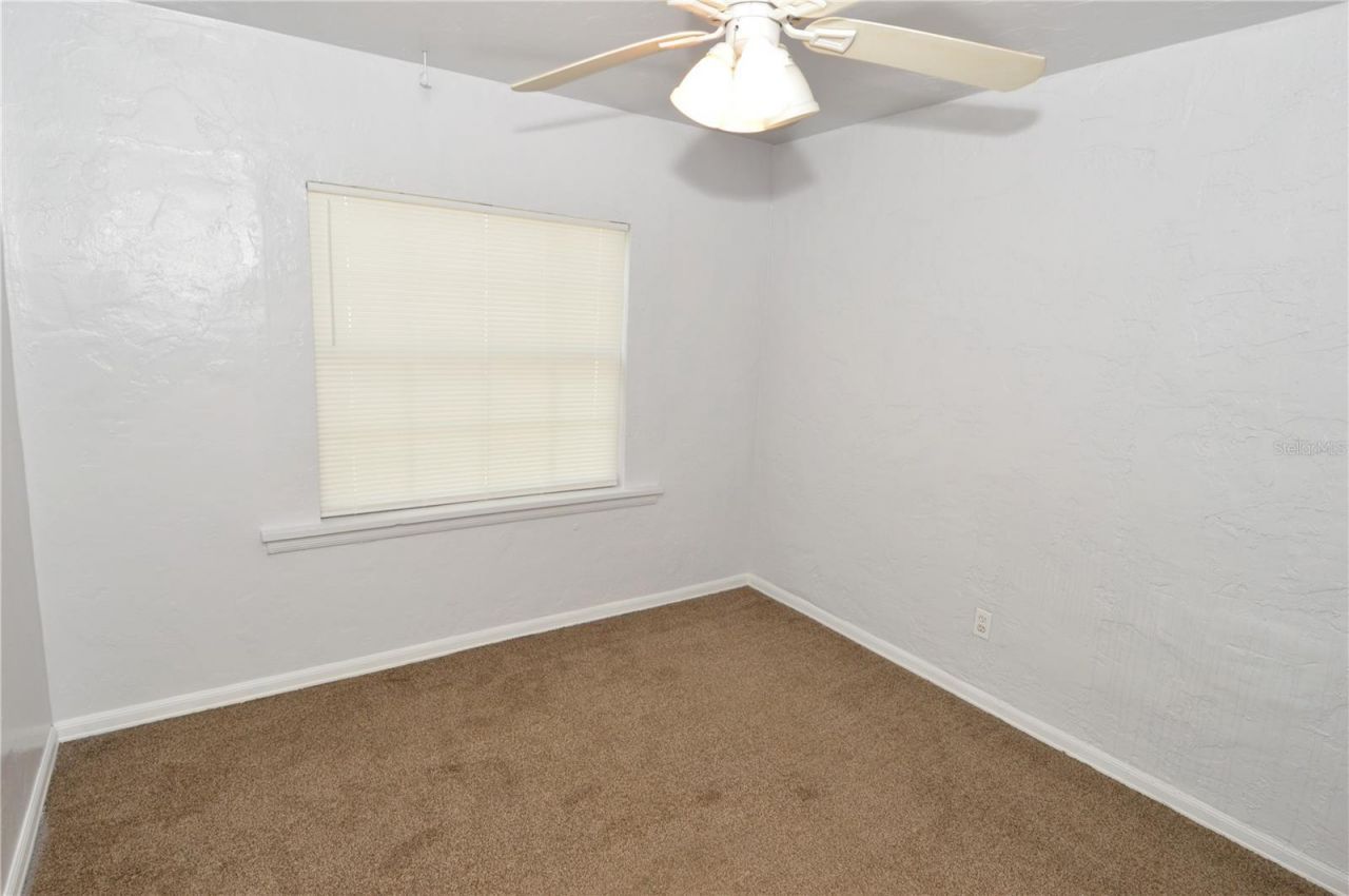 6855 Dartmouth Avenue N, Saint Petersburg, FL 33710 Photo