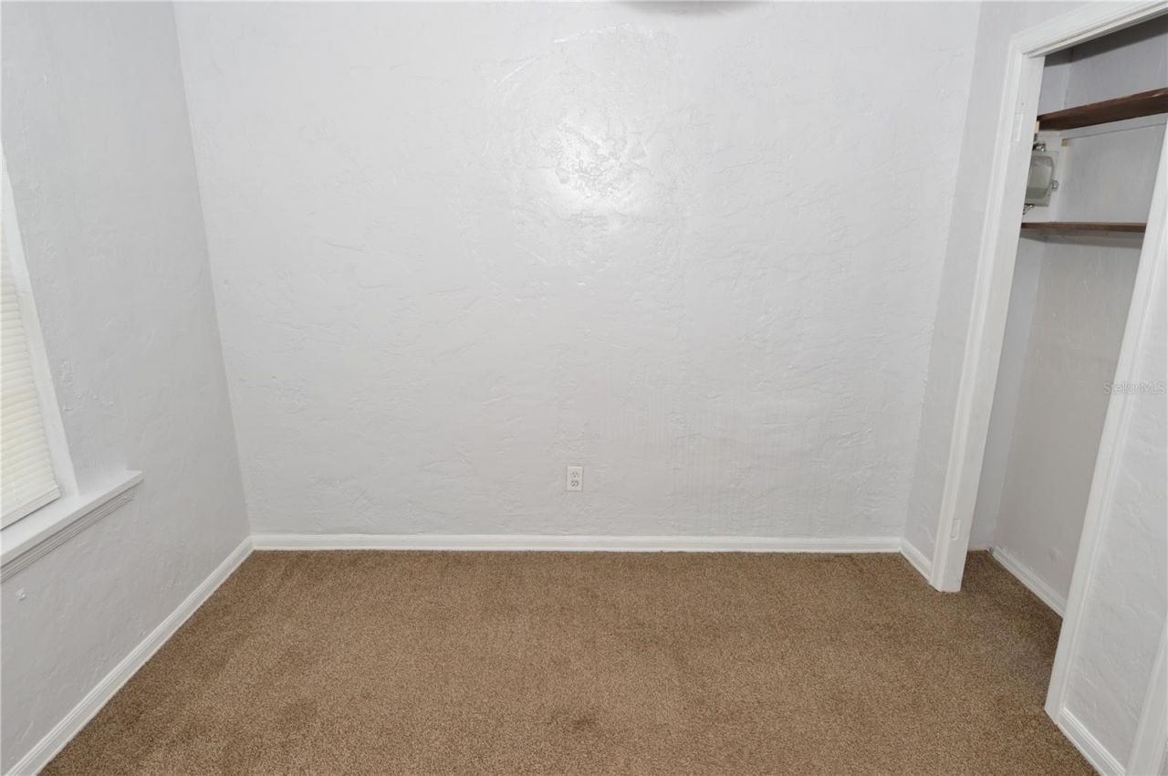 6855 Dartmouth Avenue N, Saint Petersburg, FL 33710 Photo