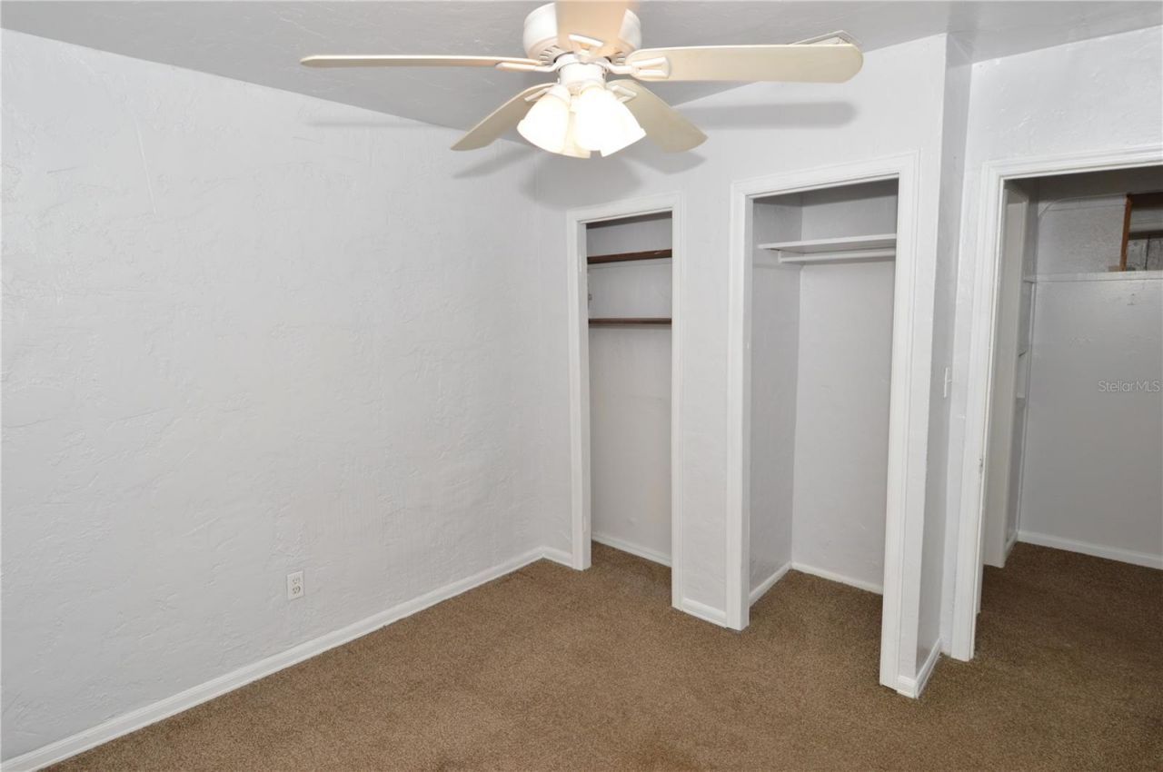 6855 Dartmouth Avenue N, Saint Petersburg, FL 33710 Photo