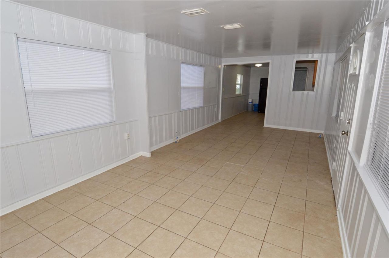 6855 Dartmouth Avenue N, Saint Petersburg, FL 33710 Photo