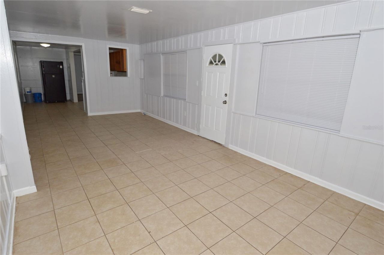 6855 Dartmouth Avenue N, Saint Petersburg, FL 33710 Photo