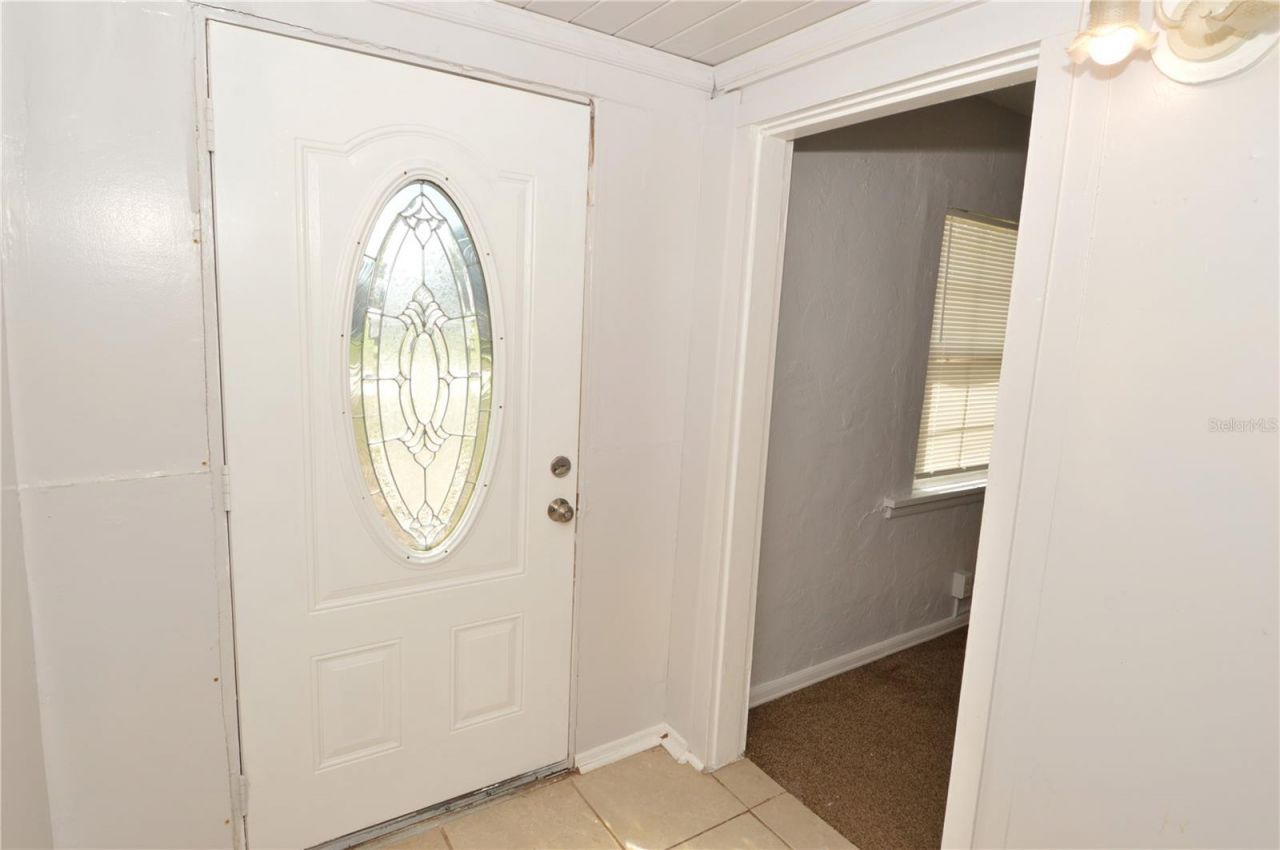 6855 Dartmouth Avenue N, Saint Petersburg, FL 33710 Photo