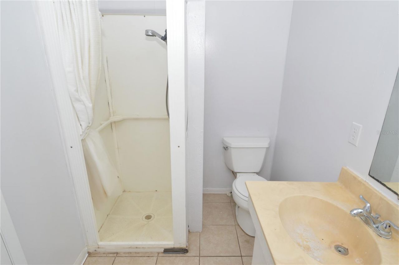 6855 Dartmouth Avenue N, Saint Petersburg, FL 33710 Photo