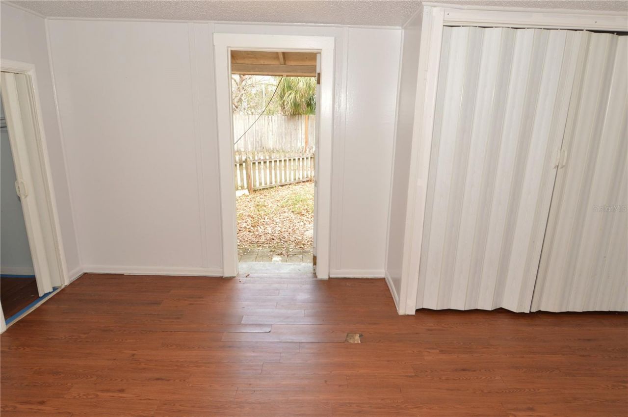 6855 Dartmouth Avenue N, Saint Petersburg, FL 33710 Photo