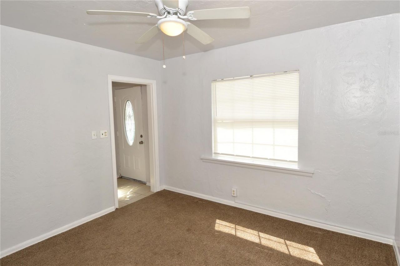 6855 Dartmouth Avenue N, Saint Petersburg, FL 33710 Photo