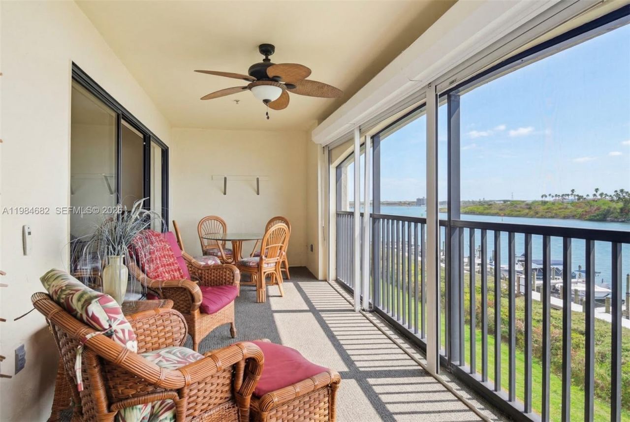 452 Bouchelle Drive , Unit 303, New Smyrna Beach, FL 32169 Photo