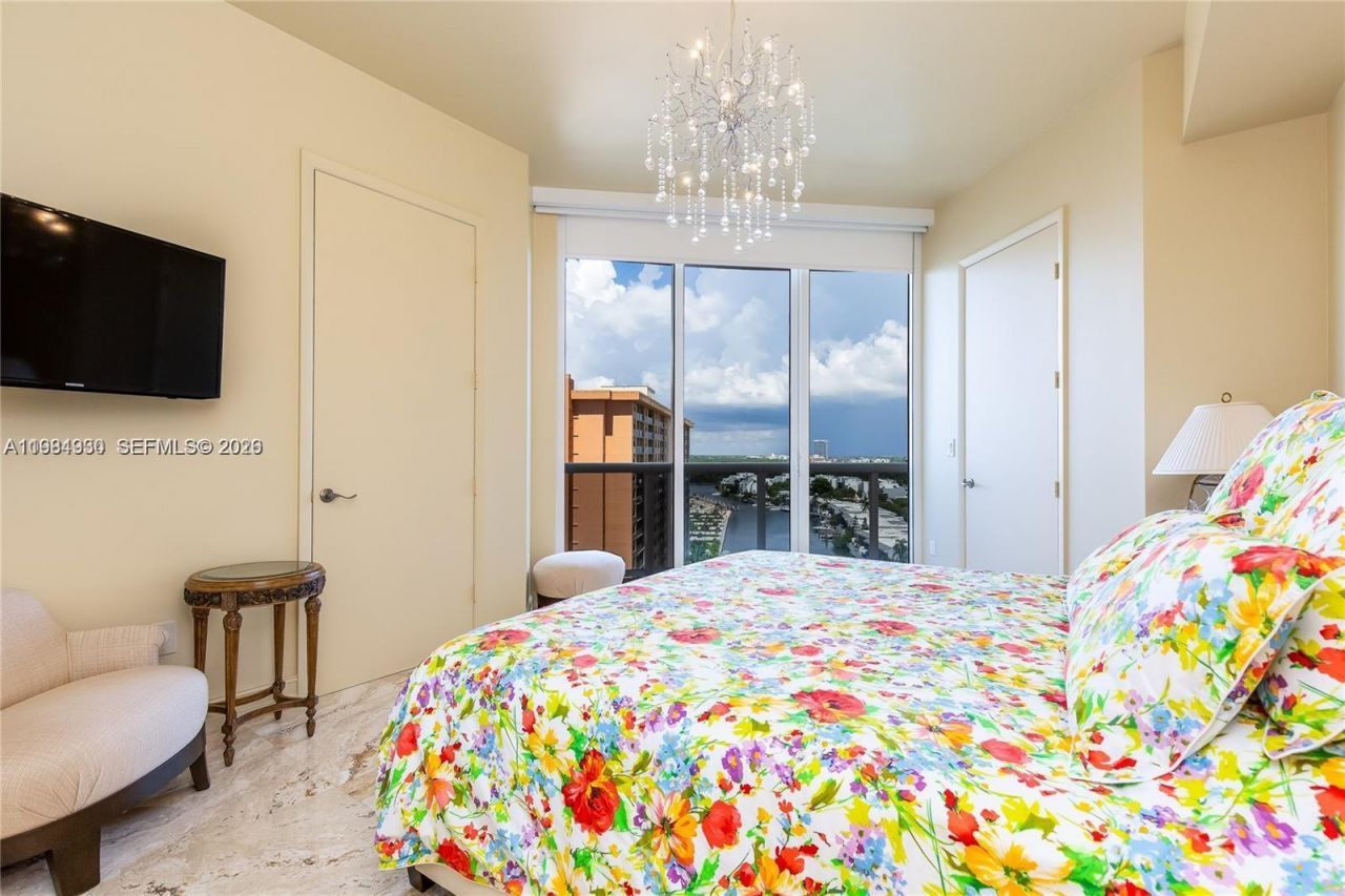 16001 Collins Ave, Unit 1106, Sunny Isles Beach, FL 33160 Photo