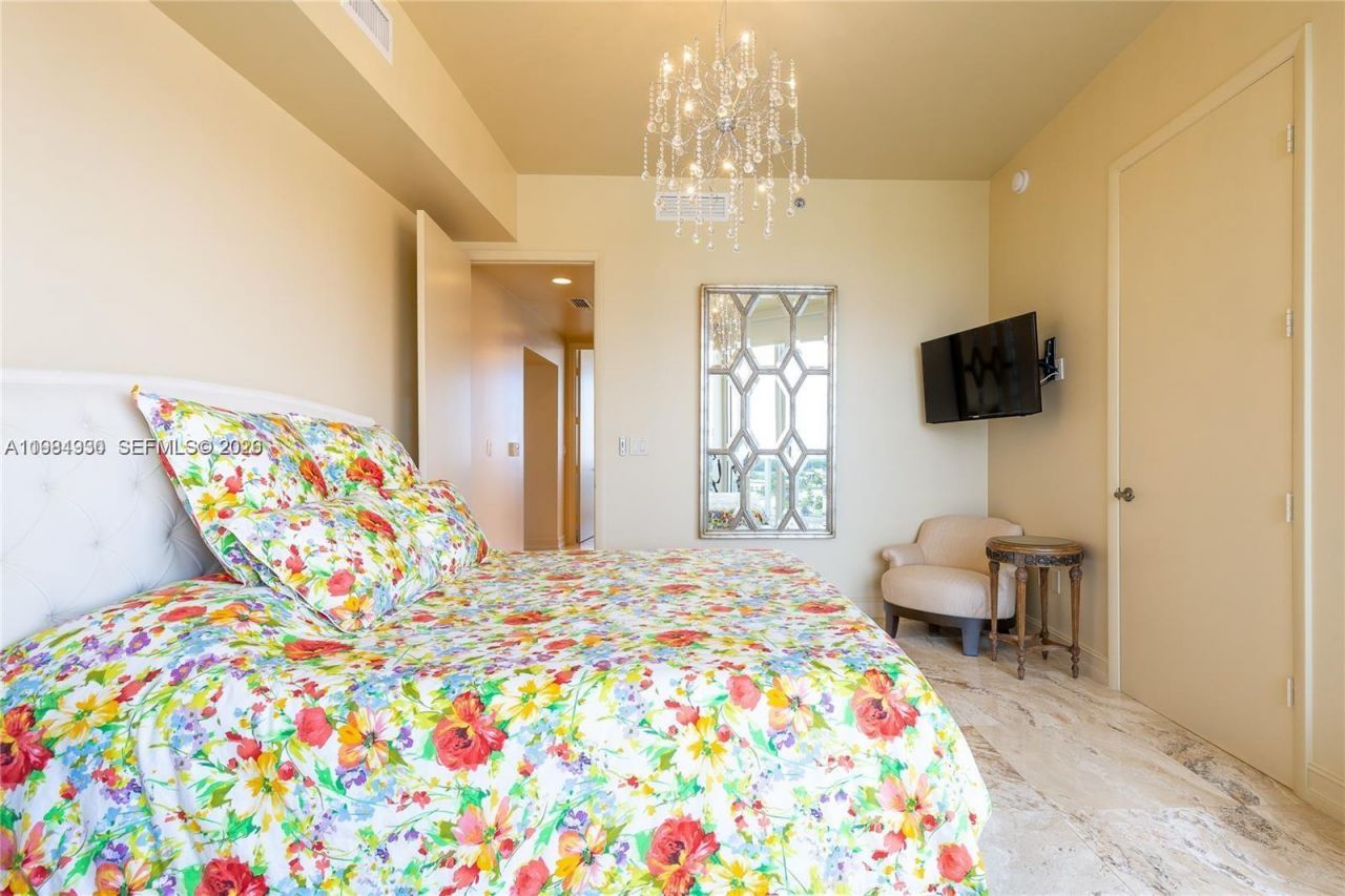 16001 Collins Ave, Unit 1106, Sunny Isles Beach, FL 33160 Photo
