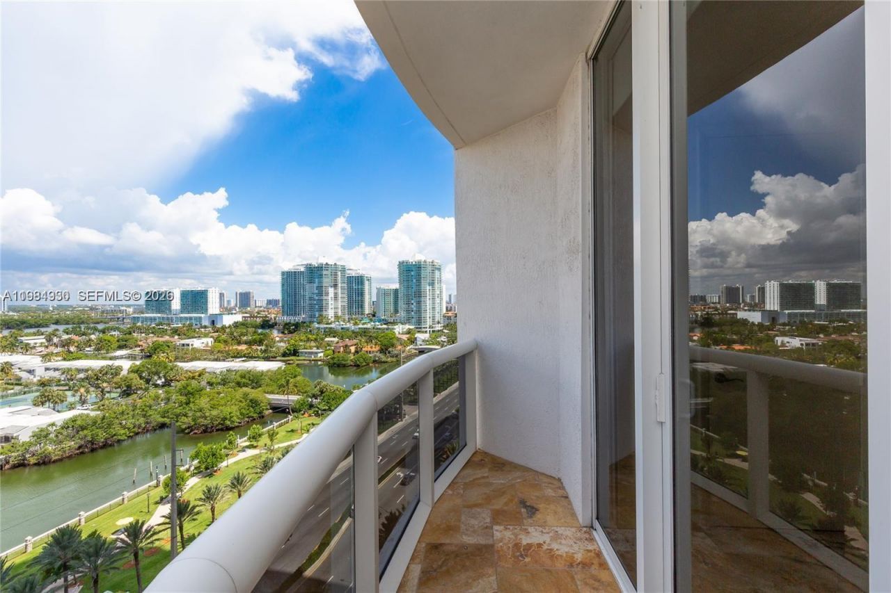 16001 Collins Ave, Unit 1106, Sunny Isles Beach, FL 33160 Photo