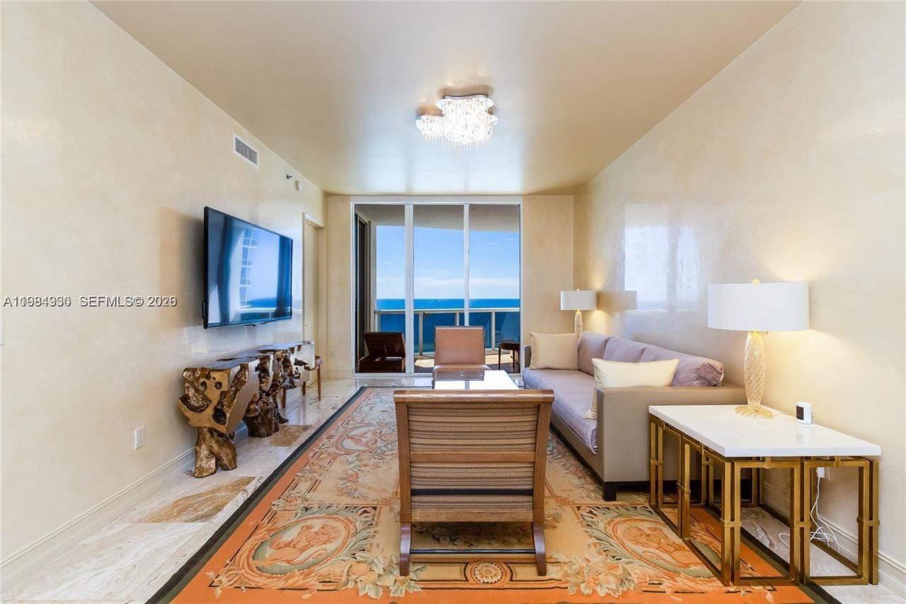 16001 Collins Ave, Unit 1106, Sunny Isles Beach, FL 33160 Photo