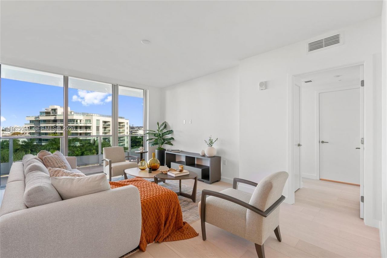 9201 E Bay Harbor Dr, Unit 604, Bay Harbor Islands, FL 33154 Photo
