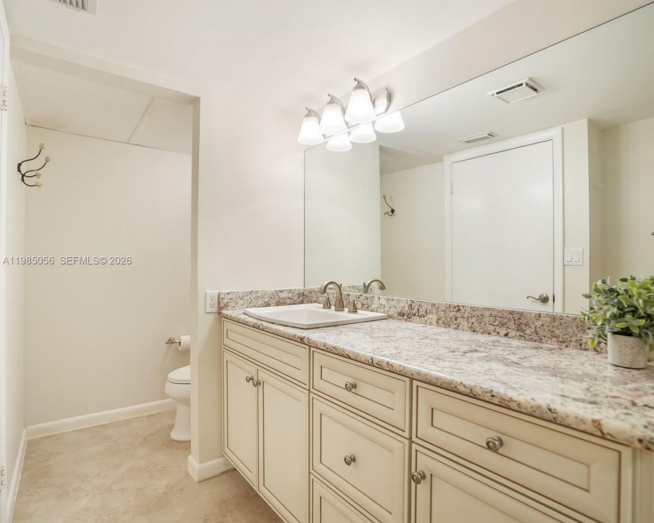 614 Executive Center Dr , Unit 102, West Palm Beach, FL 33401 Photo