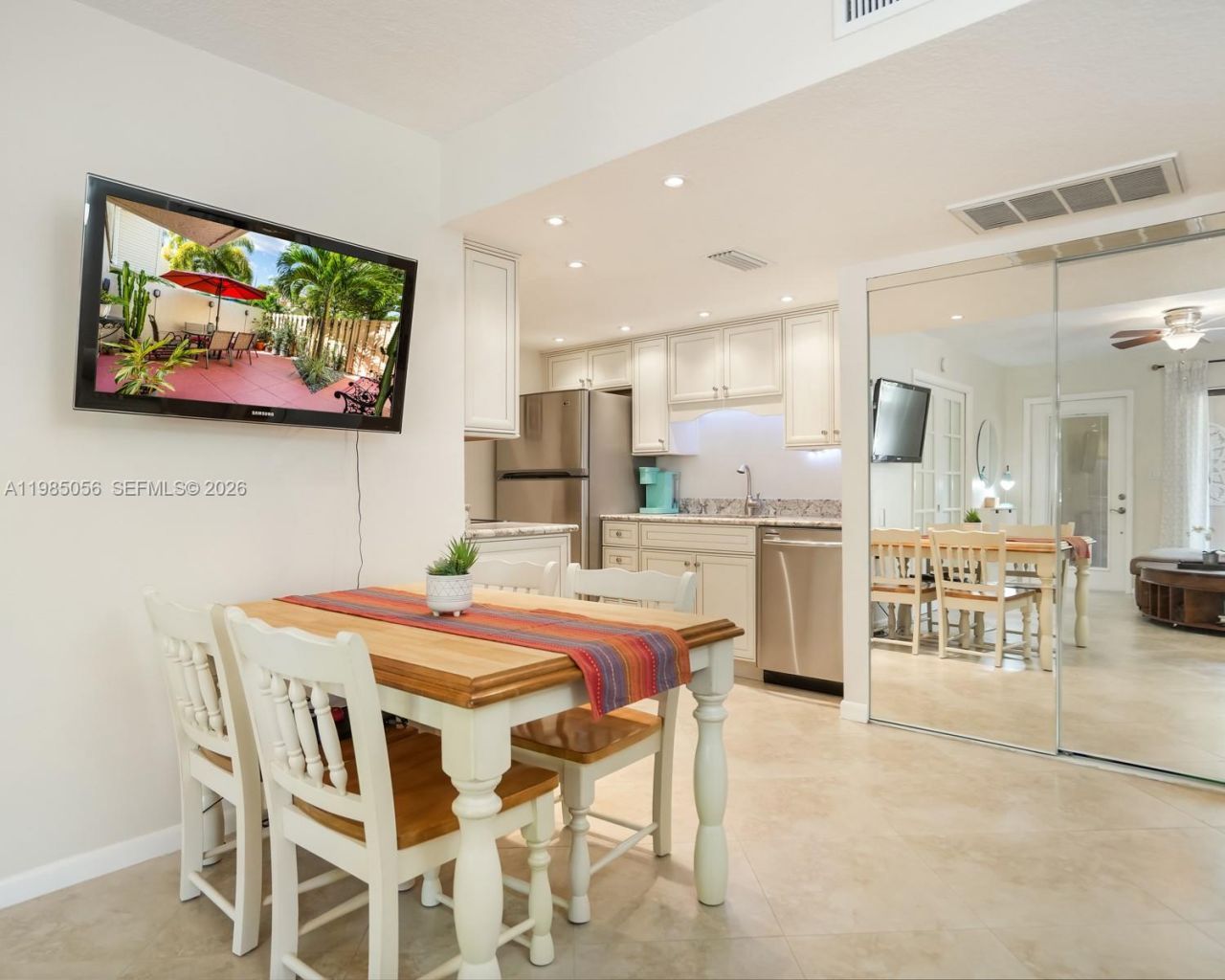 614 Executive Center Dr , Unit 102, West Palm Beach, FL 33401 Photo