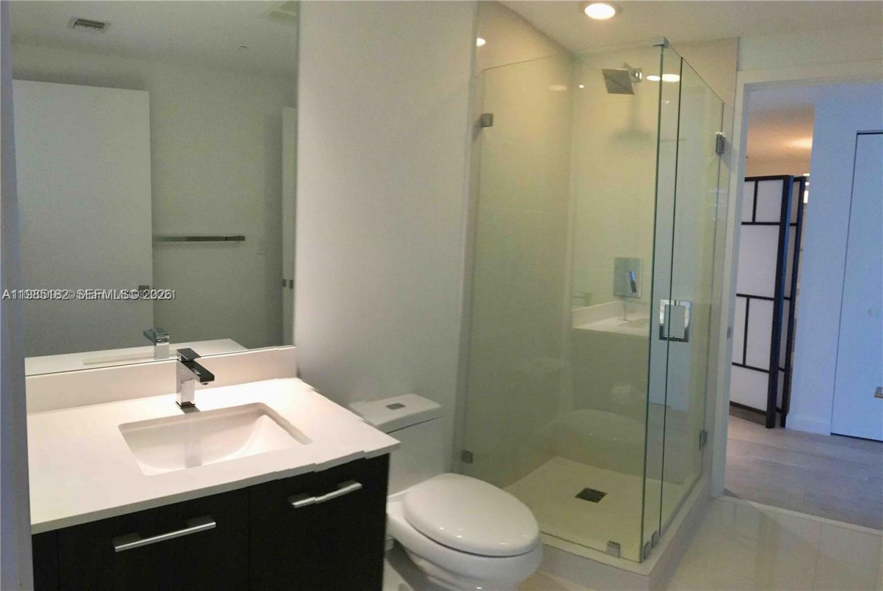 55 SW 9th St, Unit 2901, Miami, FL 33130 Photo
