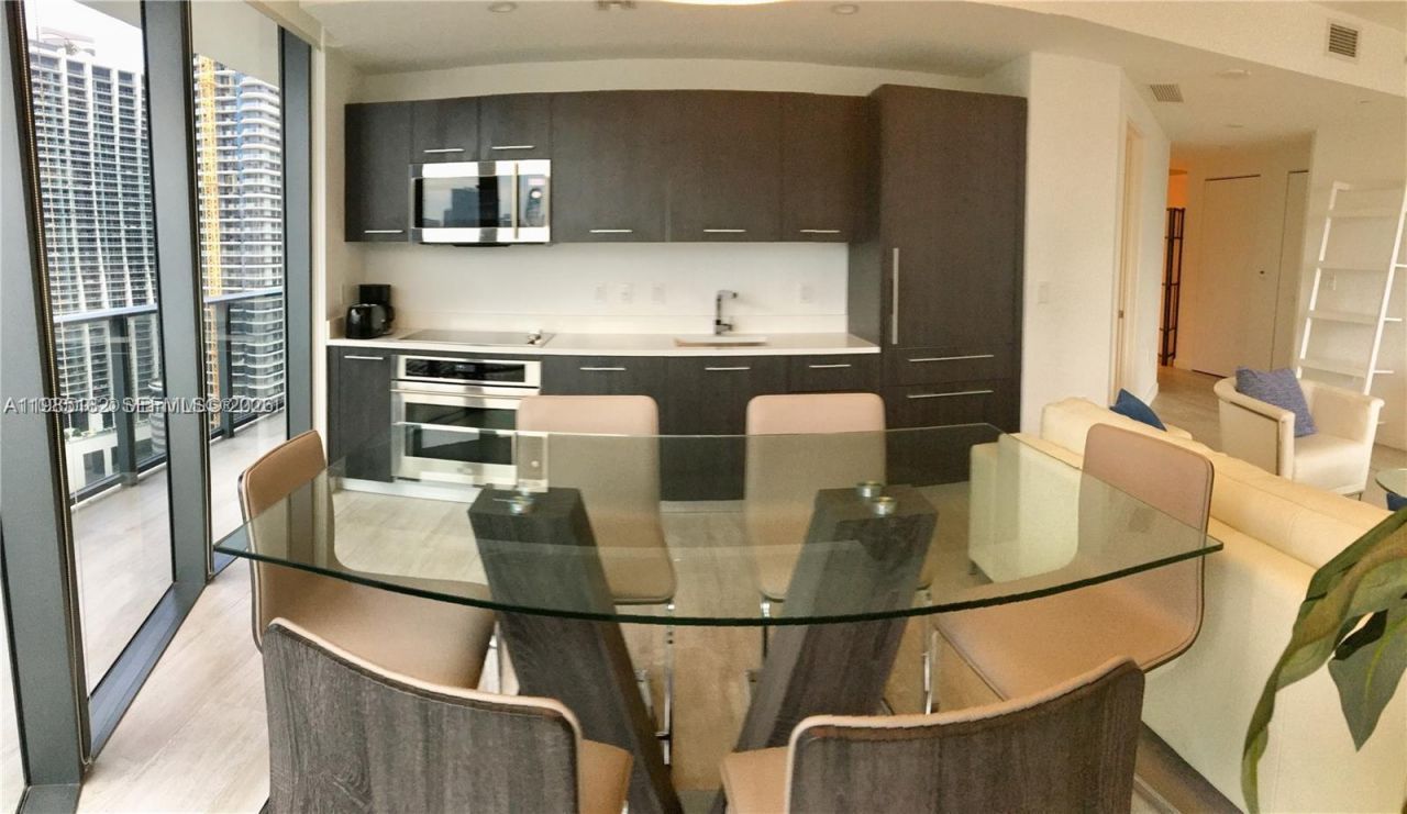55 SW 9th St, Unit 2901, Miami, FL 33130 Photo