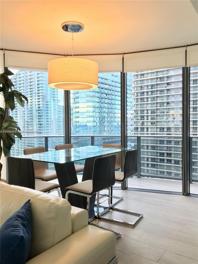 55 SW 9th St, Unit 2901, Miami, FL 33130 Photo