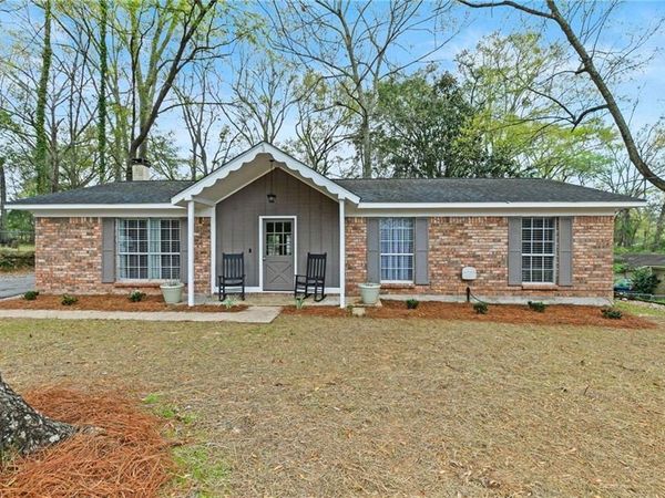 9743 Petaluma Drive, Semmes, AL 36575