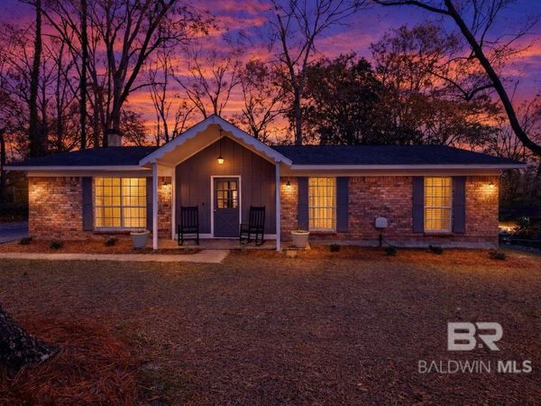 9743 Petaluma Drive, Semmes, AL 36575