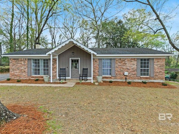 9743 Petaluma Drive, Semmes, AL 36575