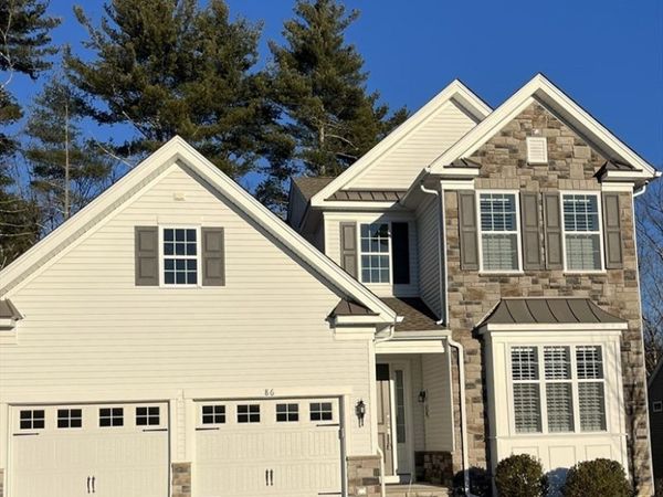 86 Glen Ellen Blvd, Unit 86, Millis, MA 02054