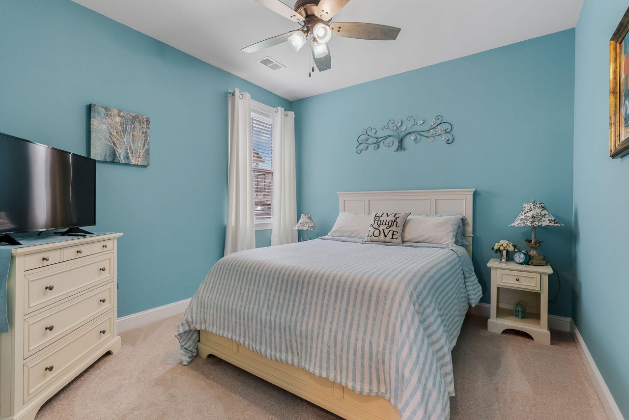 651 Sienna Way Photo 34