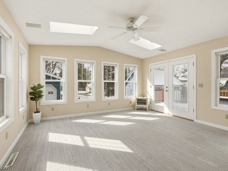 614 Pioneer Street, Kent, OH 44240 Photo 17