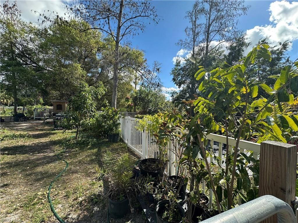 9320 Buckingham Rd, Fort Myers, FL 33905 Photo