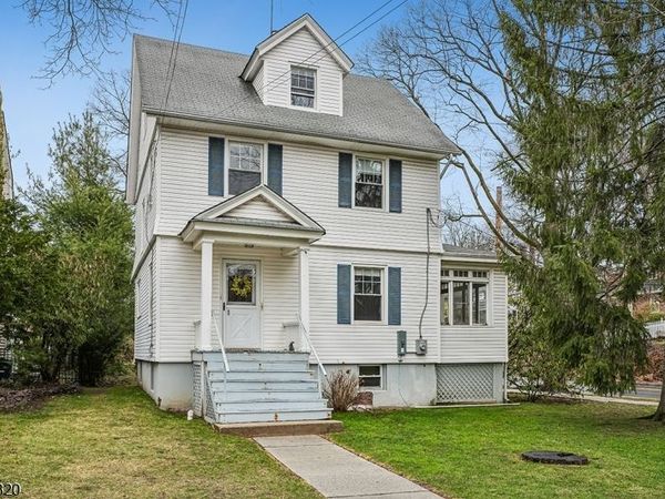 1 Baltusrol Pl, Summit, NJ 07901