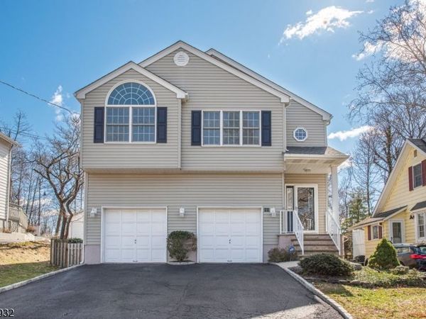 34 Thomas St, Caldwell, NJ 07006