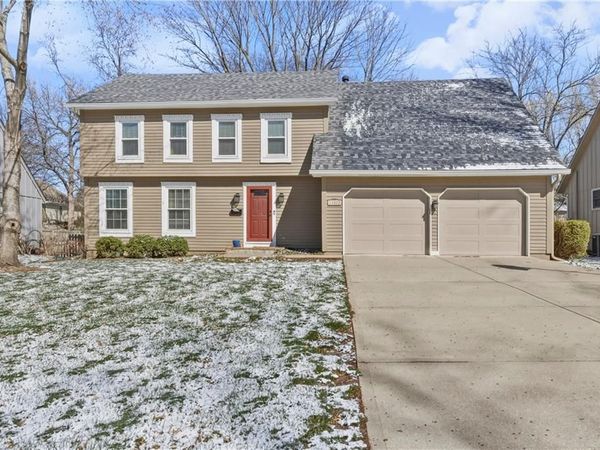 11602 W 99th Place, Overland Park, KS 66214