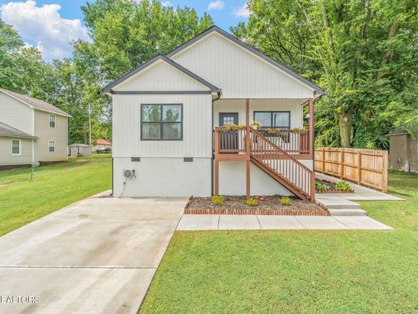 232 W Stephenson St, Alcoa, TN 37701