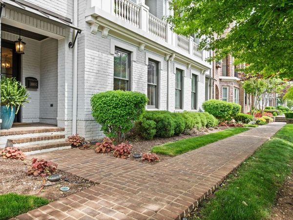 3610C West End Ave , Nashville, TN 37205