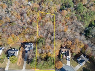 5137 Yellow Stone Drive, Flowery Branch, GA 30542